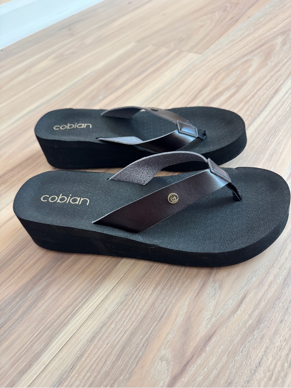 Cobian Black Platform Thong Sandals with Leather-Look Straps